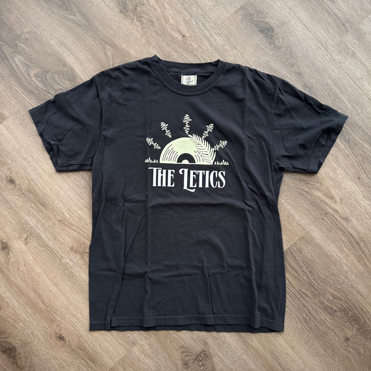 Sun Waves - Tee (JET BLACK)