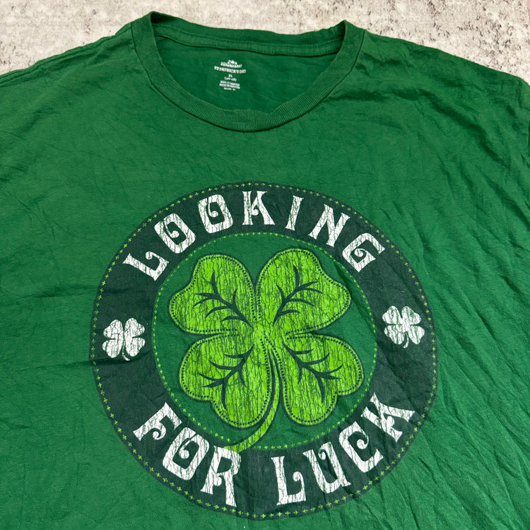 Looking for Luck - Tee