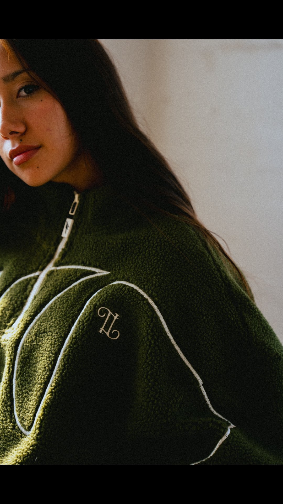 SWEATSHIRTS